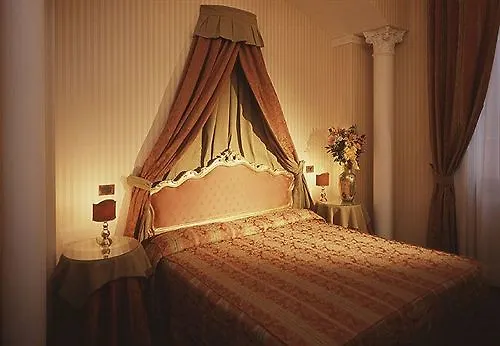 Hotel Kette Venedig 4*,  Italien