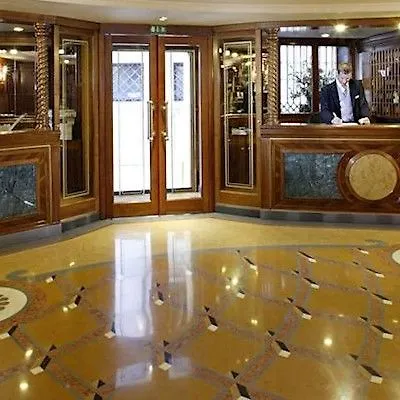 Hotel Kette Βενετία 4*,